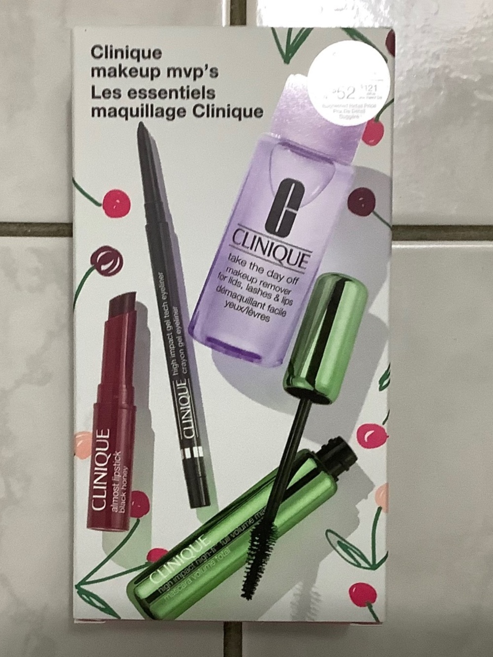 Clinique makeup mvp’s BNIB Valued $121